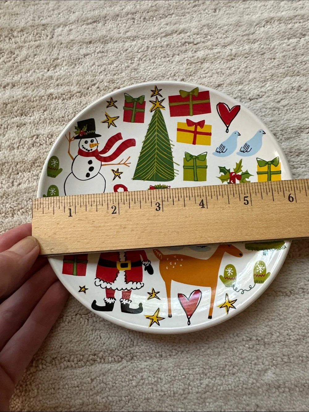 6 Room Creative Holiday Icons Christmas Appetizer Dessert Plates Multicolor 6